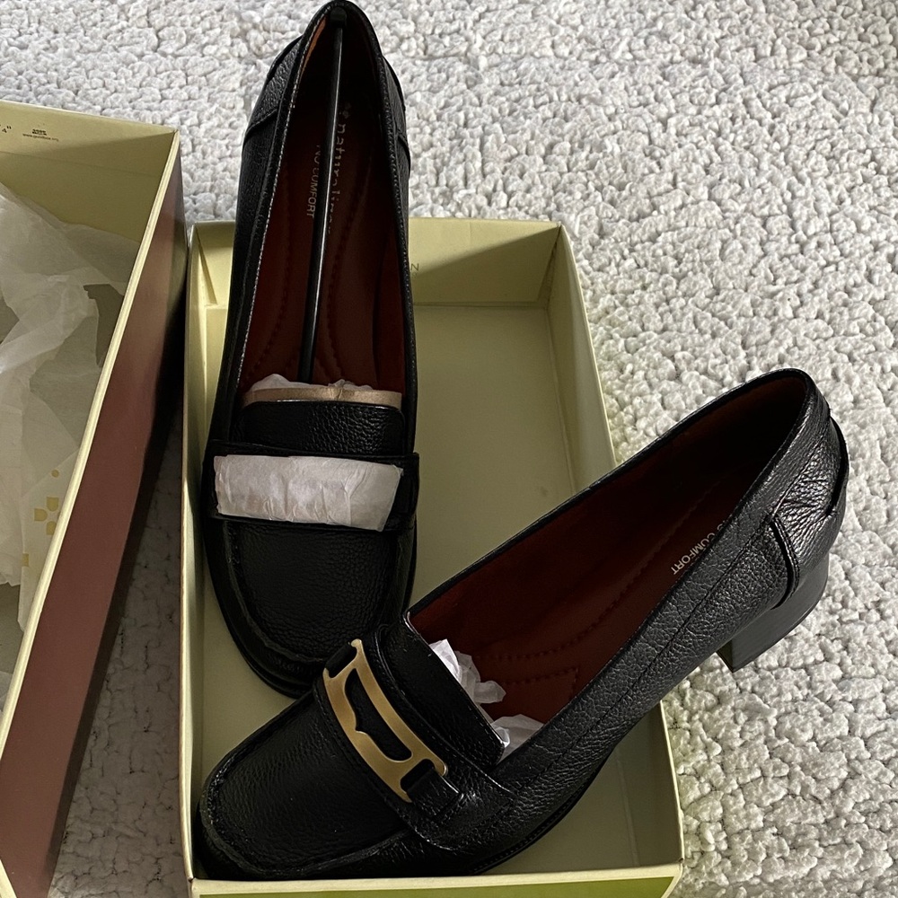 Naturalizer Black Leather Loafers with Gold Accent